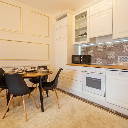 Gold Apartment โมสตาร์ ภายนอก รูปภาพ