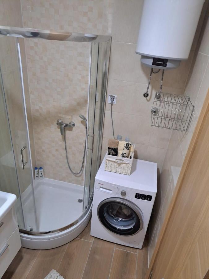 Gold Apartment โมสตาร์ ภายนอก รูปภาพ