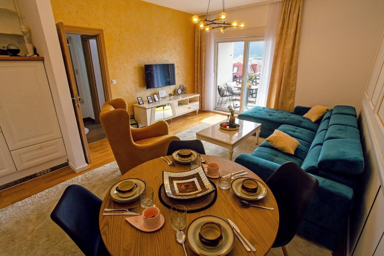 Gold Apartment โมสตาร์ ภายนอก รูปภาพ